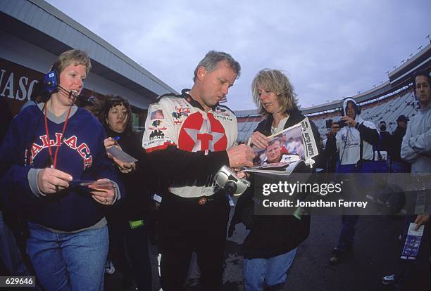 Ricky Rudd 2001 Nascar 2001 Ricky Rudd Photos and Premium High Res Pictures - Getty Images
