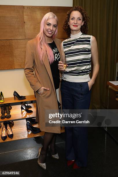 Rowan Routh 86 Amber Sanderson Photos & High Res Pictures - Getty Images