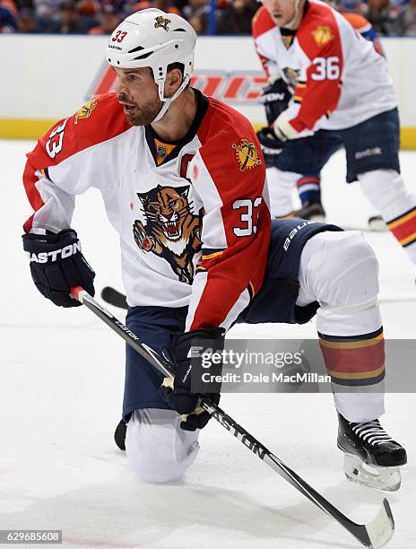 Willie Mitchell of the Florida Panthers plays in the game against the Edmonton Oilers at Rexall Place on January 10, 2016 in Edmonton, Alberta,...