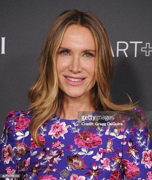 Actress Kelly Lynch arrives at the 2016 LACMA Art + Film Gala Honoring Robert Irwin And Kathryn Bigelow Presented By Gucci at LACMA on October 29,...