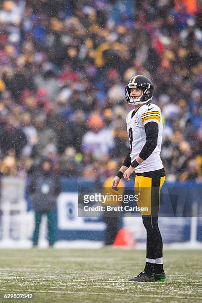 Chris Boswell of the Pittsburgh Steelers lines up a field goal attempt during the second half against the Buffalo Bills on December 11, 2016 at New...