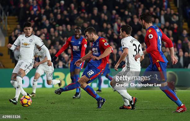 James McArthur of Crystal Palace scores his sides first goal during the Premier League match between Crystal Palace and Manchester United at Selhurst...