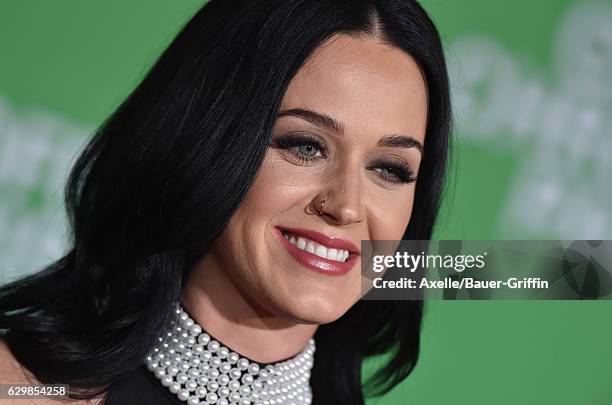 Singer Katy Perry arrives at the Los Angeles Premiere of 'Office Christmas Party' at Regency Village Theatre on December 7, 2016 in Westwood,...