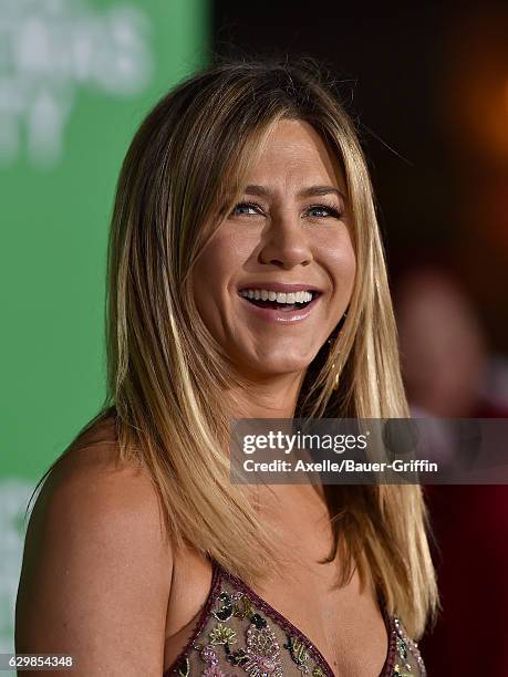 Actress Jennifer Aniston arrives at the Los Angeles Premiere of 'Office Christmas Party' at Regency Village Theatre on December 7, 2016 in Westwood,...