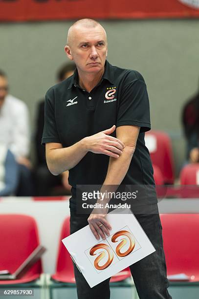 Head coach Massimo Barbolini of Eczacibasi VitrA looks on during the Volleyball European Champions League, Group D match between Dresdner SC and...