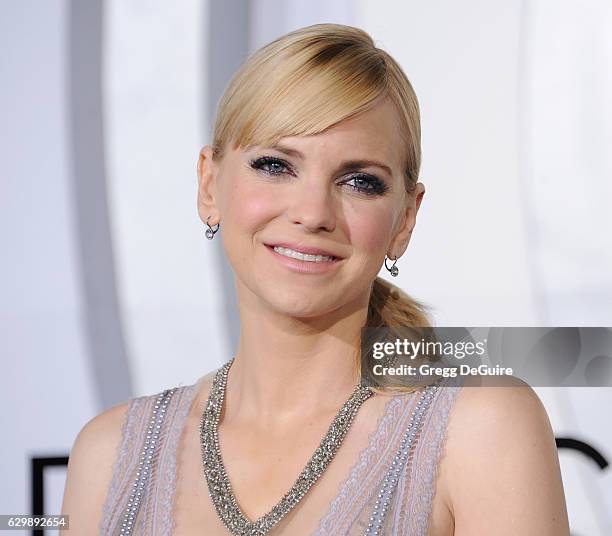 Actress Anna Faris arrives at the premiere of Columbia Pictures' "Passengers" at Regency Village Theatre on December 14, 2016 in Westwood, California.