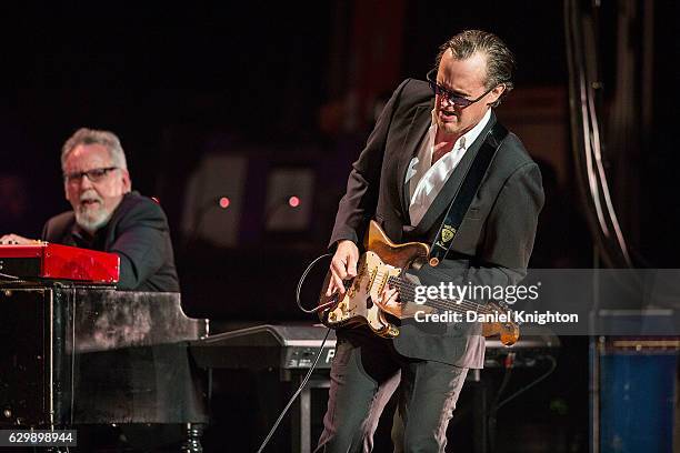 Reese Wynans Photos and Premium High Res Pictures - Getty Images