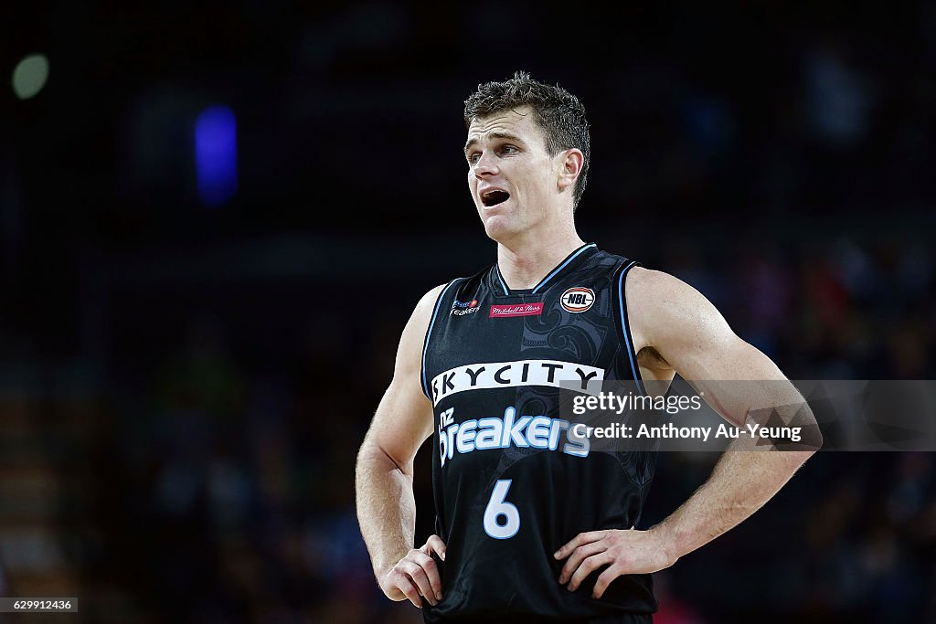 NBL Rd 11 - New Zealand v Perth