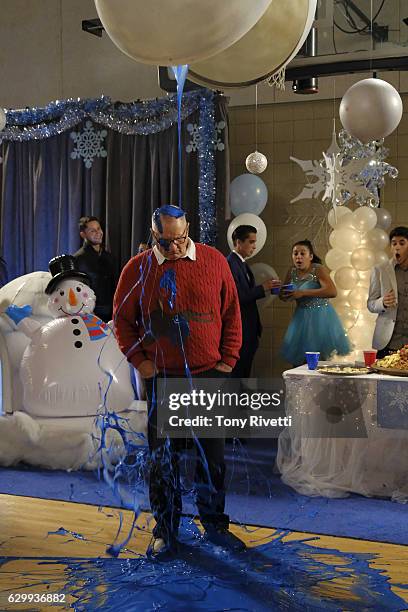 Snow Ball" - When Manny and Luke put on the school's lavish winter dance and end up over their heads due to a texting error, it is up to them to fix...