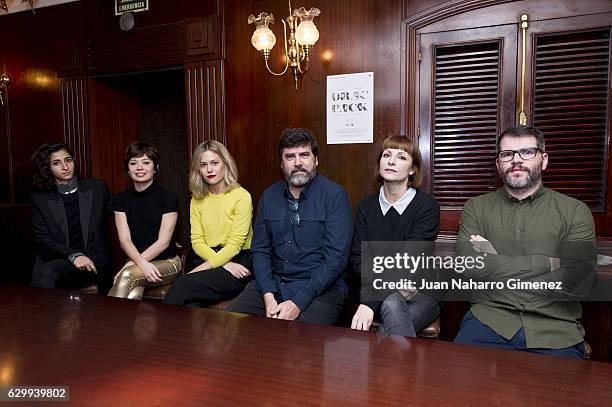 Alba Flores, Anna Castillo, Kimberley Tell, Fernando Soto and Najwa Nimri attend 'Drac Pack presentation at Toni 2 Piano Bar on December 15, 2016 in...