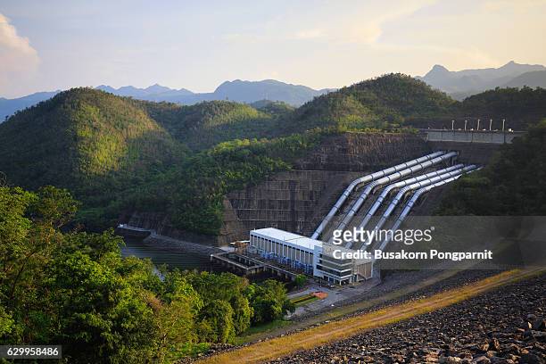 water plant power dam electrical energy, hydro power electric dam - water power imagens e fotografias de stock