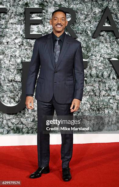 Will Smith attends the European Premiere of "Collateral Beauty" at Vue Leicester Square on December 15, 2016 in London, England.