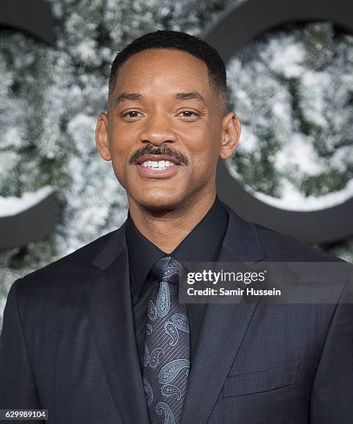 Will Smith attends the European Premiere of "Collateral Beauty" at Vue Leicester Square on December 15, 2016 in London, England.