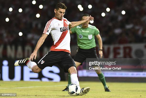 Lucas Alario of River Plate takes a penalty to score the first goal during a final match between River Plate and Rosario Central as part of Copa...