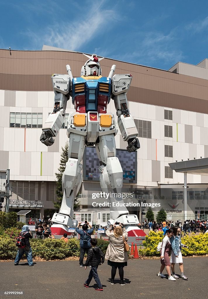 Giant GUNDAM Robot – Tokyo, Japan - Atlas Obscura