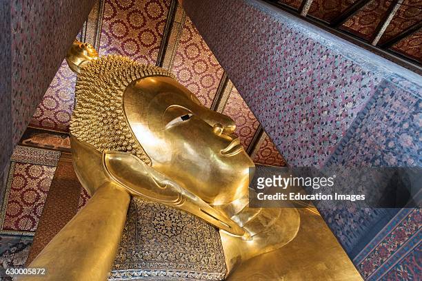 Temple of the Reclining Buddha, Wat Pho, Wat Po, Bangkok, Thailand.