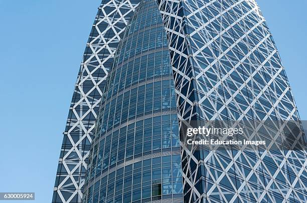 Facade detail, Mode Gakuen Cocoon Tower, Shinjuku, Tokyo, Japan.