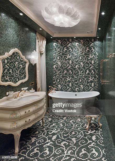 bathroom in a luxury private house - deko bad stock-fotos und bilder