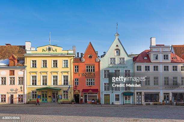 old town district with the unique baltic architecture, tallinn, estonia - tallinn fotografías e imágenes de stock