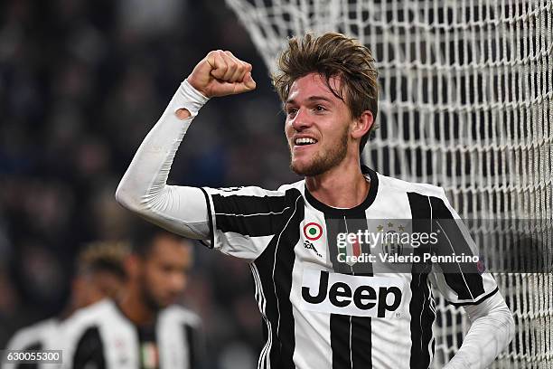 Daniele Rugani of Juventus celebrates a goal during the UEFA Champions League Group H match between Juventus and GNK Dinamo Zagreb at Juventus...