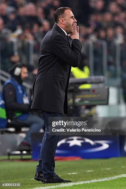 Dinamo Zagreb head coach Ivaylo Petev issues instructions during the UEFA Champions League Group H match between Juventus and GNK Dinamo Zagreb at...