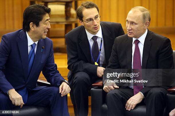 Russian President Vladimir Putin and Japanese Prime Minister Shinzo Abe are seen visiting the Kodokan Judo Institute on December 16, 2016 in in...
