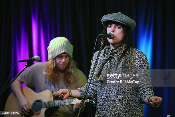 Adam Slack and Luke Spiller of The Struts perform at the Radio 104.5 Performance Theater December 16, 2016 in Bala Cynwyd, Pennsylvania.