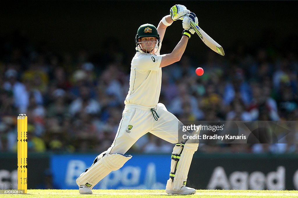 Australia v Pakistan - 1st Test: Day 3