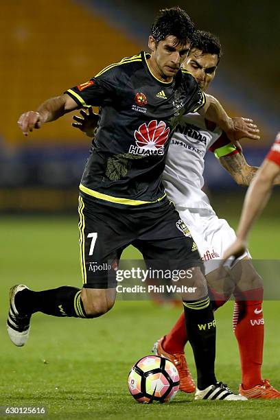 Guilherme Finkler of Wellington takes the ball forward during the round 11 A-League match between Wellington and Western Sydney Wanderers at Mt Smart...