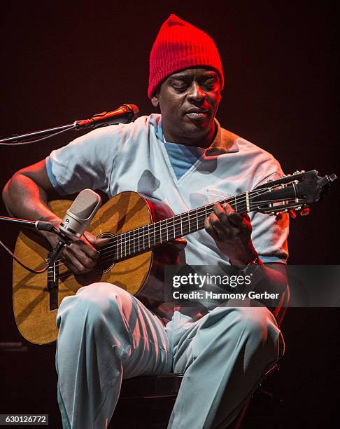 Seu Jorge performs at The Theatre at Ace Hotel on December 16, 2016 in Los Angeles, California.