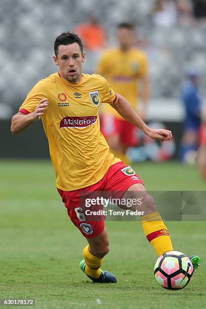 Blake Powell of the Mariners in action during the round 11 A-League match between the Central Coast Mariners and Brisbane Roar at Central Coast...