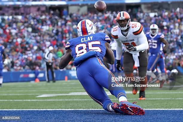 Charles Clay of the Buffalo Bills scores a touchdown in the first half against the Cleveland Browns at New Era Field on December 18, 2016 in Orchard...