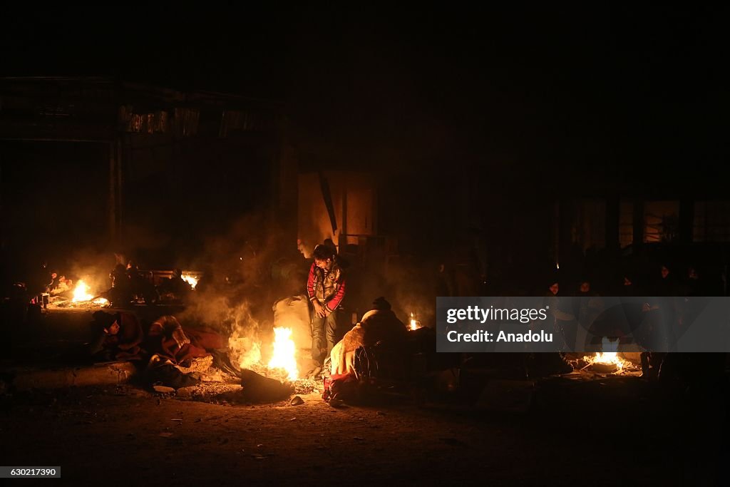 Evacuation of civilians in Aleppo