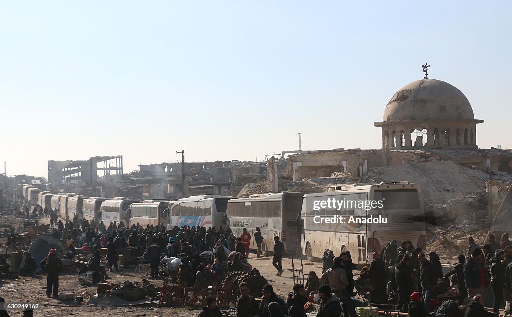 Evacuation of civilians in Aleppo