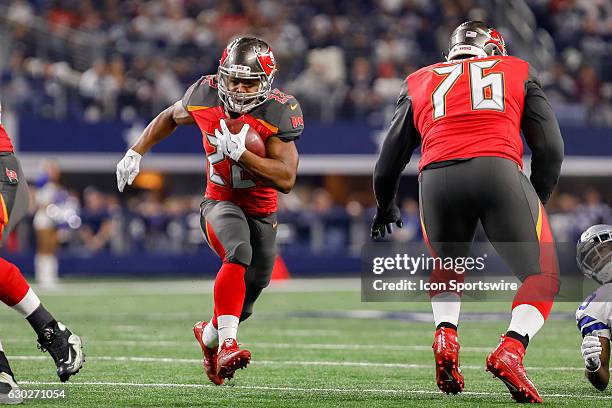 Tampa Bay Buccaneers Running Back Doug Martin rushes during the NFL Sunday night game between the Tampa Bay Buccaneers and Dallas Cowboys on December...