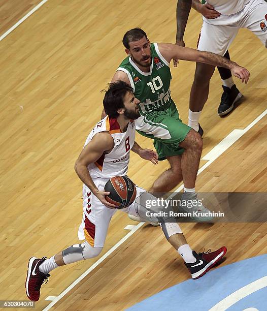 Can Korkmaz, #8 of Galatasaray Odeabank Istanbul competes with Quino Colom, #10 of Unics Kazan during the 2016/2017 Turkish Airlines EuroLeague...