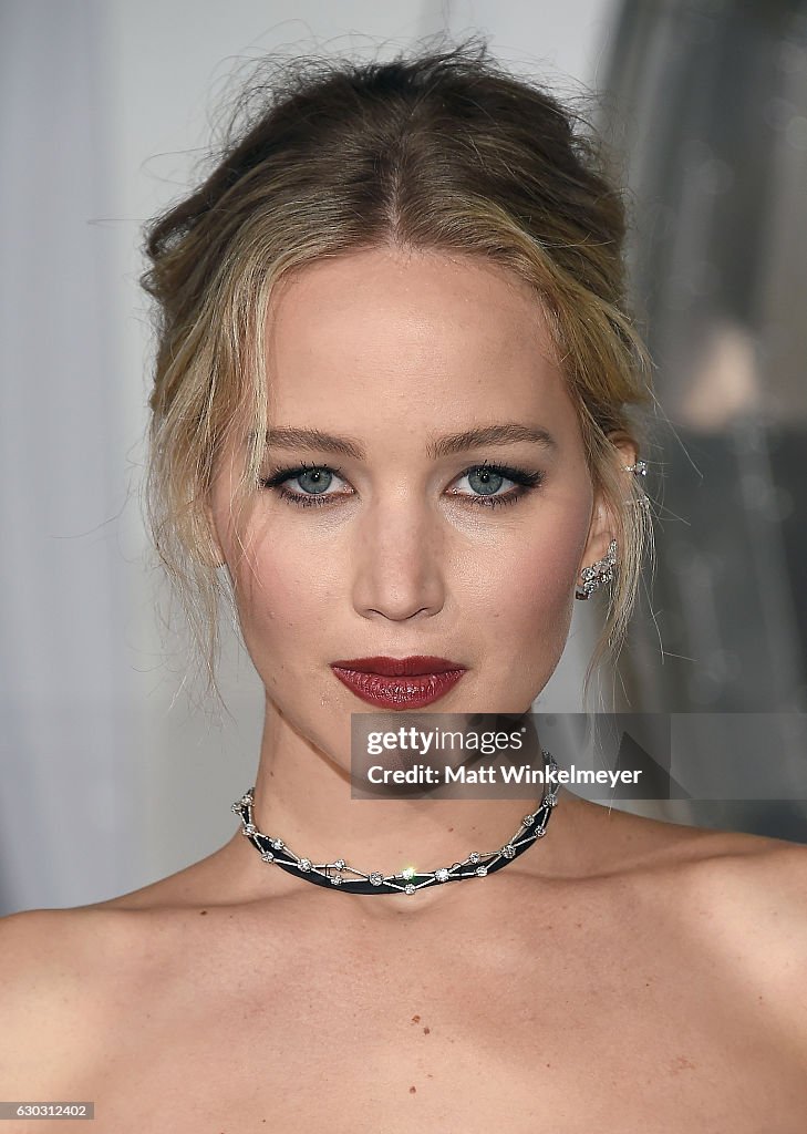 Premiere Of Columbia Pictures' "Passengers" - Arrivals