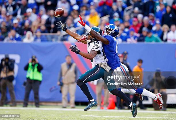 Dominique Rodgers-Cromartie of the New York Giants defends against Bryce Treggs of the Philadelphia Eagles on November 6, 2016 at MetLife Stadium in...