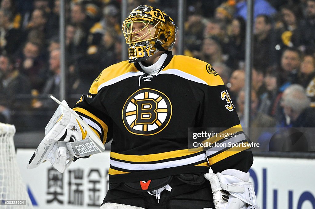 NHL: DEC 20 Islanders at Bruins