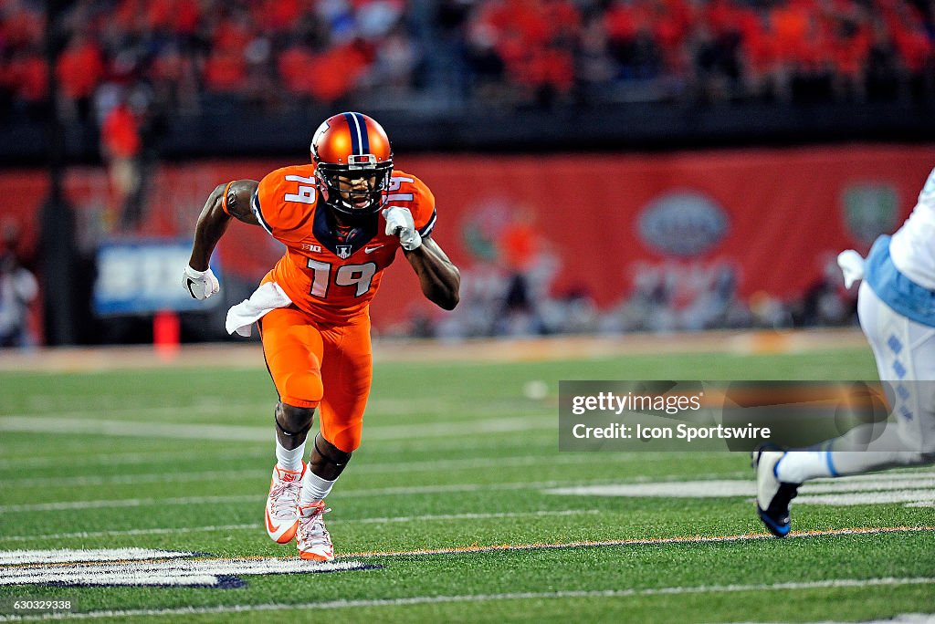 NCAA FOOTBALL: SEP 10 North Carolina at Illinois