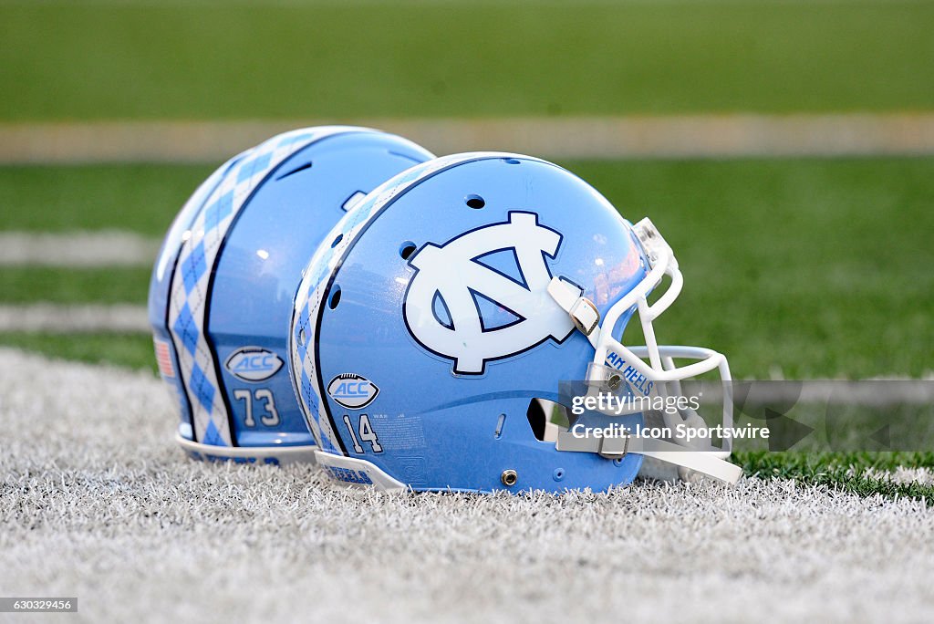 NCAA FOOTBALL: SEP 10 North Carolina at Illinois