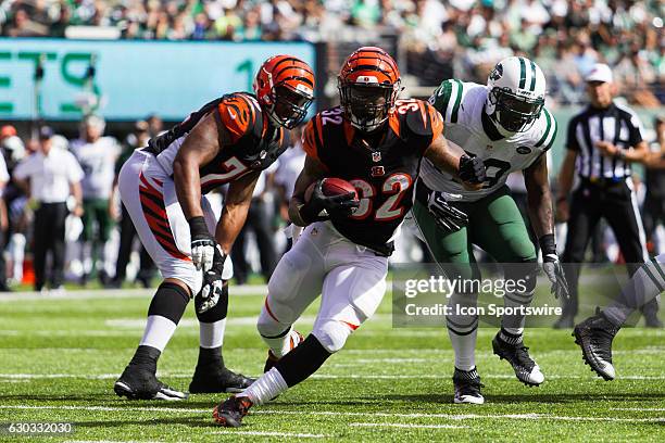 Cincinnati Bengals Running Back Jeremy Hill [11554] with the ball during the second half of the New York Jets home opener versus the Cincinnati...