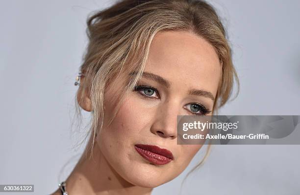 Actress Jennifer Lawrence arrives at the premiere of Columbia Pictures' 'Passengers' at Regency Village Theatre on December 14, 2016 in Westwood,...