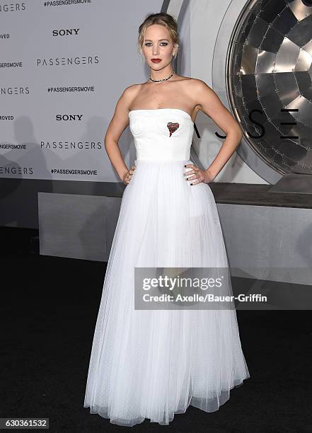 Actress Jennifer Lawrence arrives at the premiere of Columbia Pictures' 'Passengers' at Regency Village Theatre on December 14, 2016 in Westwood,...