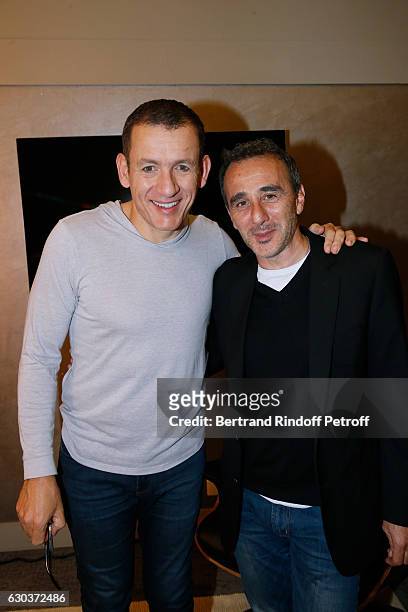 Humorists Dany Boon and Elie Semoun pose Backstage after the triumph of the "Dany De Boon Des Hauts-De-France" Show at L'Olympia on November 28, 2016...