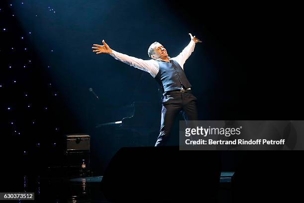 Humorist Dany Boon acknowledges the applause of the audience at the end of the triumph of his "Dany De Boon Des Hauts-De-France" Show at L'Olympia on...