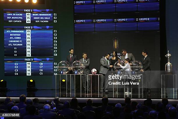 Farid Mondragon takes a ball from the raffle during the during the Copa Libertadores 2017 Official Draw at Conmebol Convention Center on December 21,...