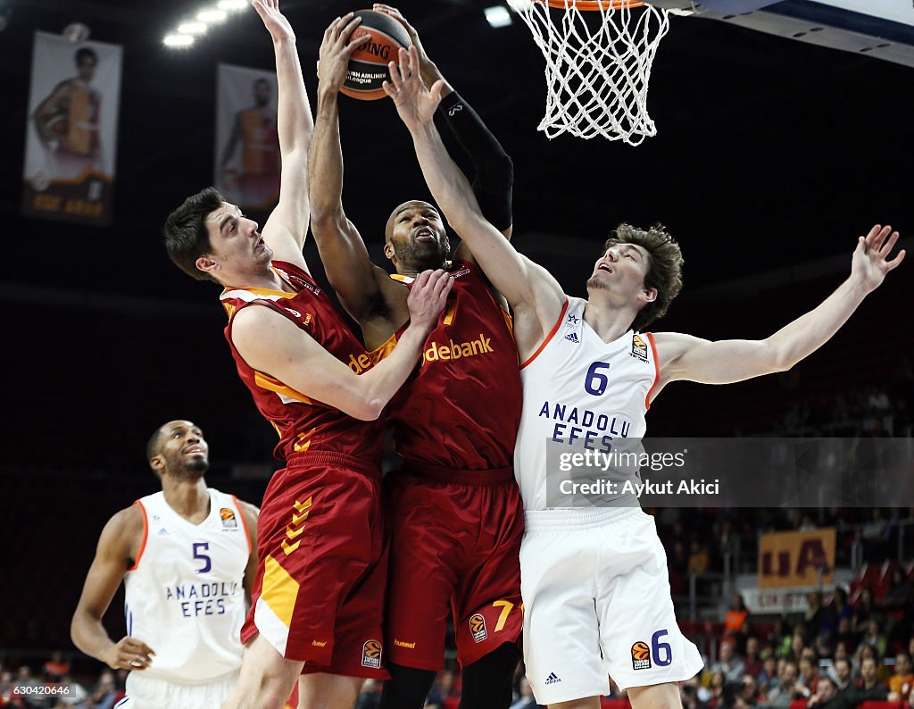 Galatasaray Odeabank Istanbul v Anadolu Efes Istanbul 2016/2017 Turkish Airlines EuroLeague