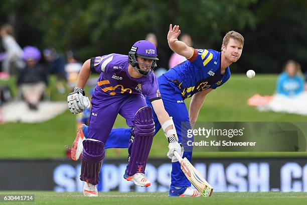 Matt Henry of the Kings makes a run during the McDonalds Super Smash T20 match between Canterbury Kings and Otago Volts at Hagley Oval on December...