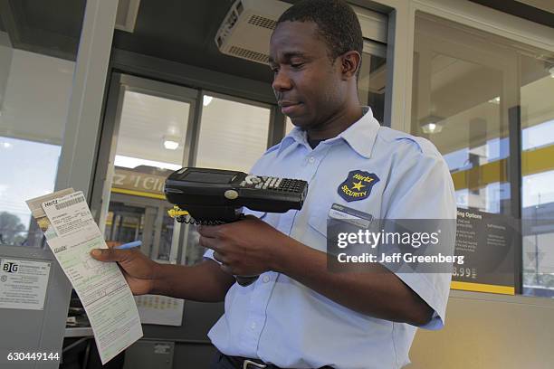 1,649 Security Booth Stock Photos, High-Res Pictures, and Images ...